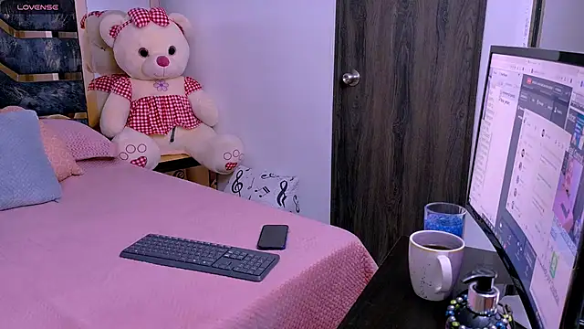 Tania white89 online show from 05-22-26, 02:26