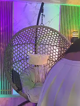 Snapshot of brenda_moris01 chatting on 03-06-26, 10:27 brenda moris01 online show from 03-06-26, 10:27