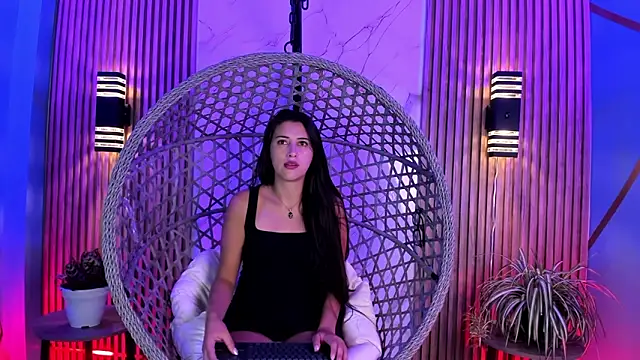 Snapshot of brenda_moris01 chatting on 03-22-26, 10:22 brenda moris01 online show from 03-22-26, 10:22