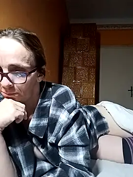 Dettybitch40 online show from 10-20-25, 08:53