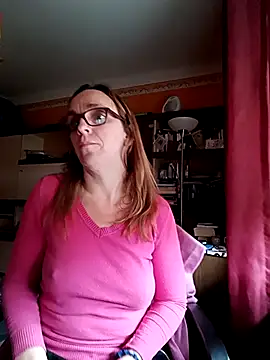 Dettybitch40 online show from 10-27-25, 08:04