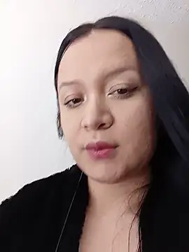 Snapshot of Arisha34 chatting on 06-18-26, 11:32 Arisha34 online show from 06-18-26, 11:32