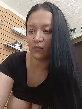 Snapshot of Arisha34 chatting on 06-14-26, 06:31 Arisha34 online show from 06-14-26, 06:31