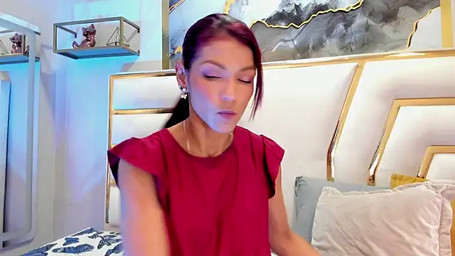 HannaPetit online show from 12-04-25, 07:02