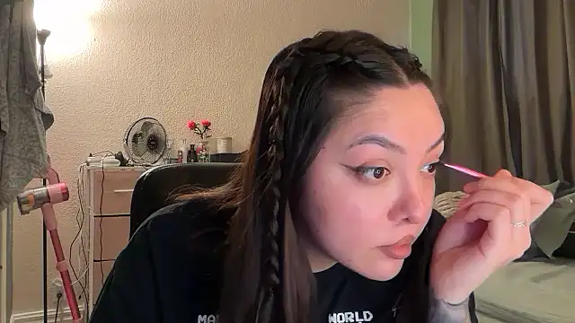 nativepumpkin95 online show from 12-15-25, 06:58