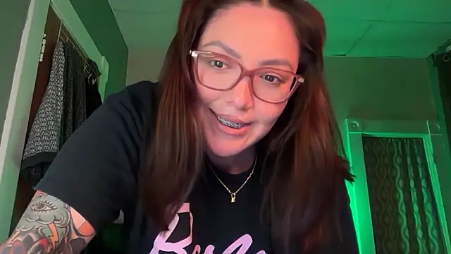 nativepumpkin95 online show from 10-28-25, 01:28