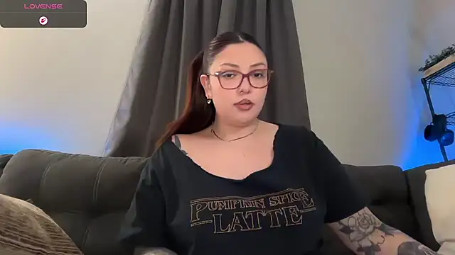Snapshot of nativepumpkin95 chatting on 05-24-26, 04:45 nativepumpkin95 online show from 05-24-26, 04:45