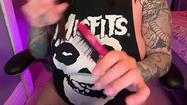 nativepumpkin95 online show from 03-08-26, 06:06