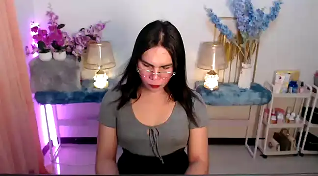 Snapshot of Asian_flabby chatting on 01-18-25, 05:37 Asian flabby online show from 01-18-25, 05:37