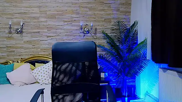 PlayfulElla online show from 03-22-25, 06:00