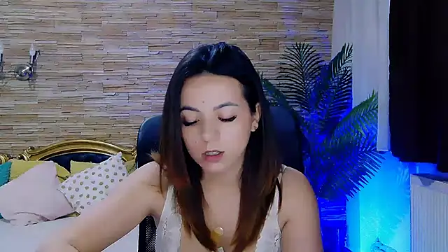 PlayfulElla online show from 03-22-25, 09:02