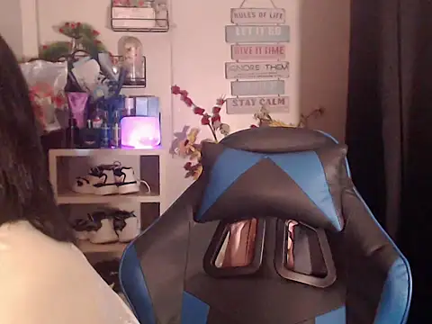 Lemonadexxx online show from 04-13-26, 05:50