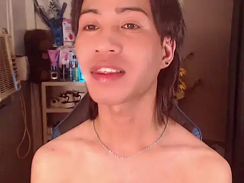 Snapshot of Lemonadexxx chatting on 04-19-26, 06:10 Lemonadexxx online show from 04-19-26, 06:10