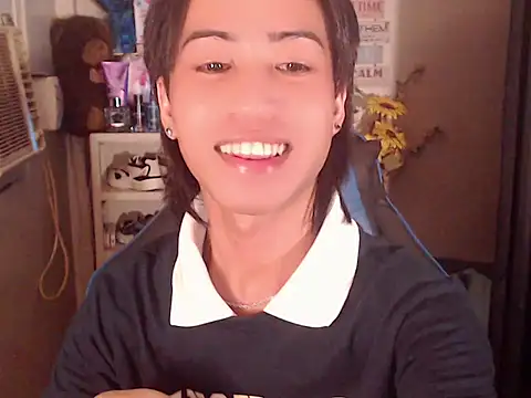 Snapshot of Lemonadexxx chatting on 04-19-26, 04:30 Lemonadexxx online show from 04-19-26, 04:30