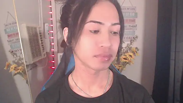 Lemonadexxx online show from 12-17-25, 05:01