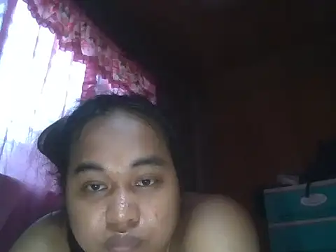 Snapshot of bettina_love chatting on 05-26-26, 07:28 bettina love online show from 05-26-26, 07:28