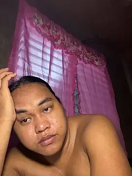 Snapshot of bettina_love chatting on 06-01-26, 08:14 bettina love online show from 06-01-26, 08:14