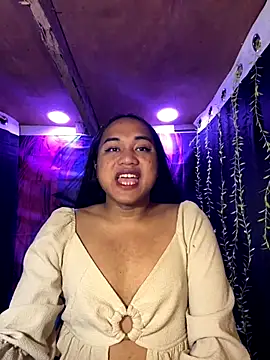 bettina love online show from 11-18-25, 04:49