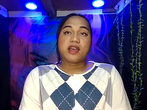 bettina love online show from 11-23-25, 03:33