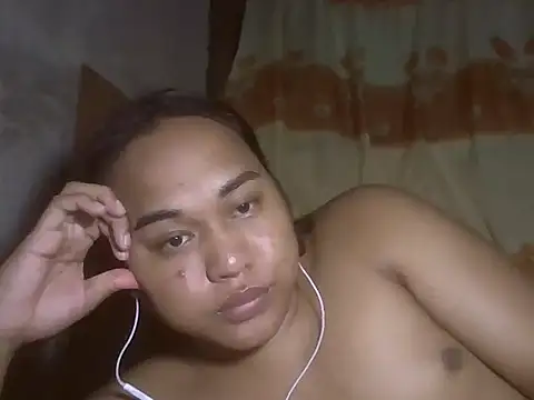 Snapshot of bettina_love chatting on 06-20-26, 08:25 bettina love online show from 06-20-26, 08:25