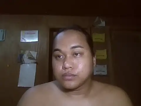 Snapshot of bettina_love chatting on 06-10-26, 08:32 bettina love online show from 06-10-26, 08:32