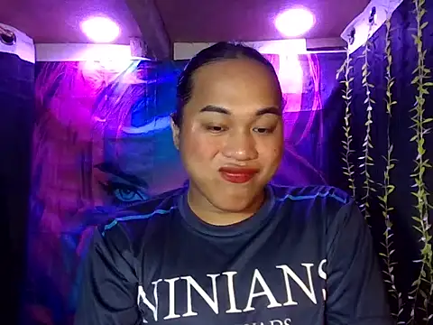 bettina love online show from 11-20-25, 10:20