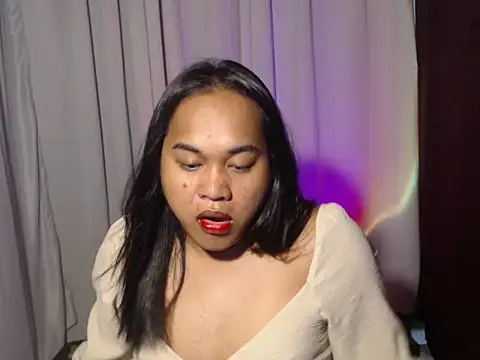 Snapshot of bettina_love chatting on 07-01-26, 08:53 bettina love online show from 07-01-26, 08:53