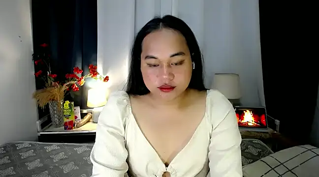 Snapshot of bettina_love chatting on 12-09-24, 08:44 bettina love online show from 12-09-24, 08:44