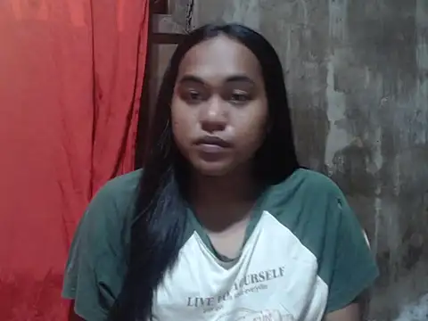 Snapshot of bettina_love chatting on 09-24-25, 03:07 bettina love online show from 09-24-25, 03:07