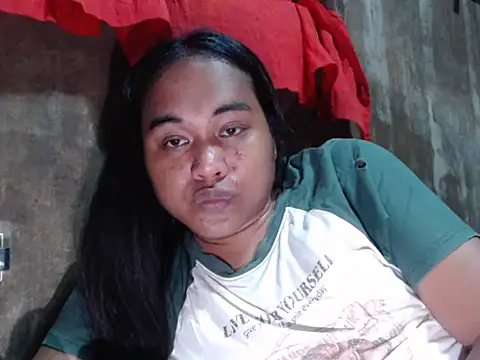 Snapshot of bettina_love chatting on 09-22-25, 03:40 bettina love online show from 09-22-25, 03:40