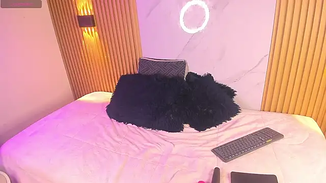 emilyconer online show from 10-04-25, 03:19