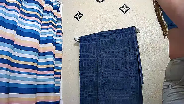 bootiebby online show from 04-06-26, 07:15