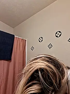 bootiebby online show from 10-29-25, 02:27