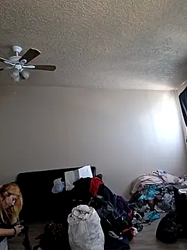 bootiebby online show from 09-17-25, 08:33