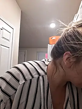 bootiebby online show from 10-20-25, 06:26