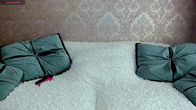 XLindaMilfX online show from 11-08-25, 07:01