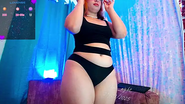 lilac night33 online show from 03-21-25, 02:51