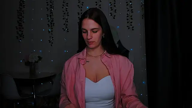 KarlaSim online show from 01-29-25, 03:58