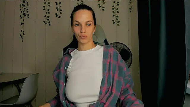 KarlaSim online show from 09-25-25, 10:21