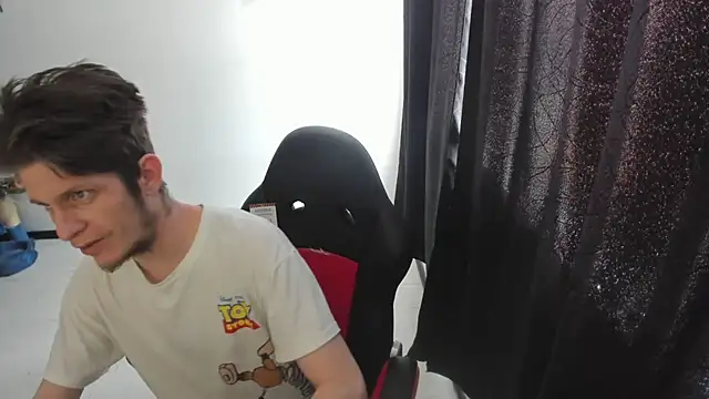 Jeff Waltonxh online show from 12-16-25, 04:55