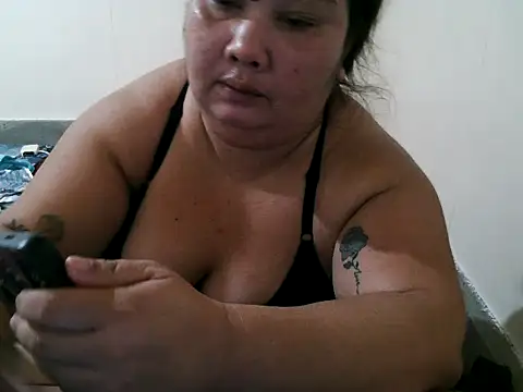 Snapshot of xxbigboootyxx chatting on 05-10-26, 05:44 xxbigboootyxx online show from 05-10-26, 05:44