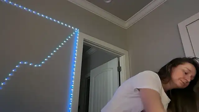 Vivian MayXxX online show from 02-15-26, 08:19