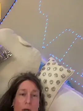 Vivian MayXxX online show from 02-20-26, 09:39