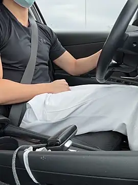 Snapshot of 1714914111 chatting on 12-17-25, 04:01 1714914111 online show from 12-17-25, 04:01