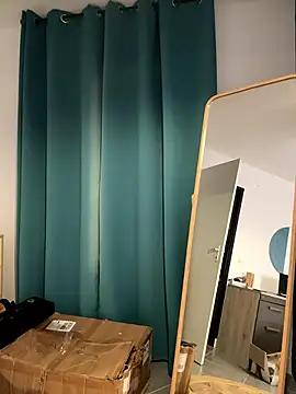 Daisy Michto Officiel online show from 02-06-26, 01:12