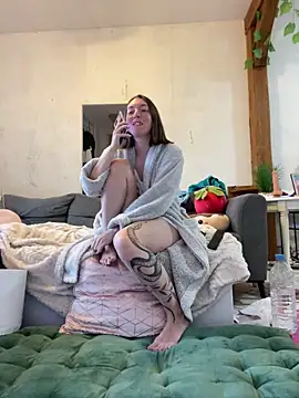 Daisy Michto Officiel online show from 01-23-25, 04:26