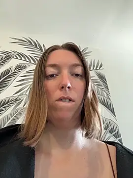 Daisy Michto Officiel online show from 06-09-26, 09:32