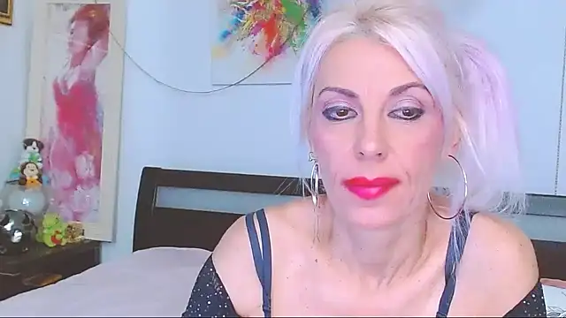 HoneyLara online show from 09-26-25, 09:21