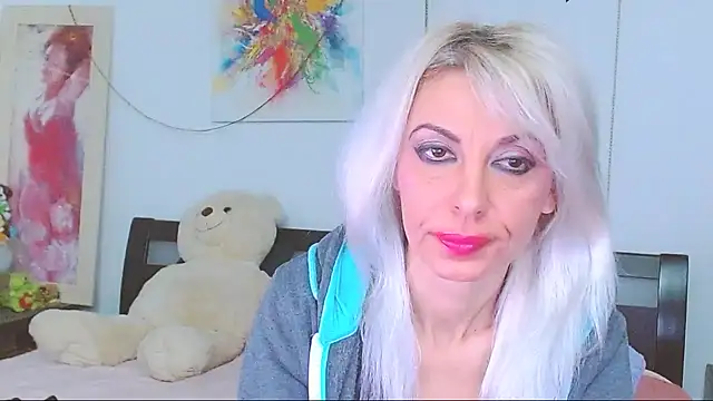 HoneyLara online show from 01-13-26, 10:46