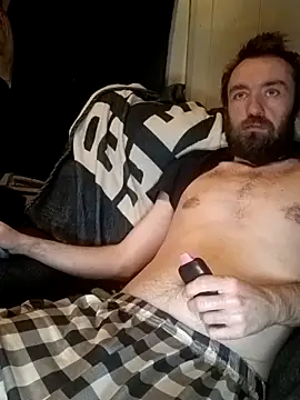 Snapshot of ShadowyTube chatting on 02-15-26, 05:08 ShadowyTube online show from 02-15-26, 05:08